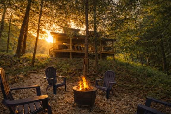 Red River Gorge Hot Tub Firepit Wi-Fi Tucked Away - Image 1