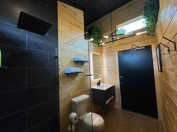 Turtle Hatch-TreeTop Cottage
