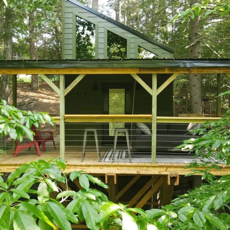 Turtle Hatch-TreeTop Cottage
